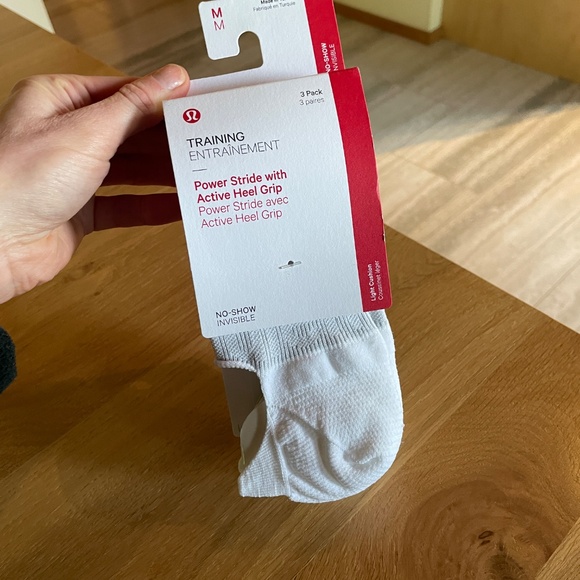 Lululemon Women's Power Stride No-Show Socks with Active Grip 3 Pack - Picture 2 of 3